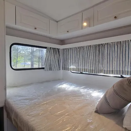 营地 Zama Caravan